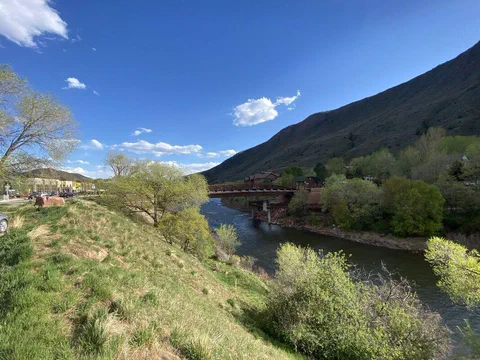 A bipartisan bridge